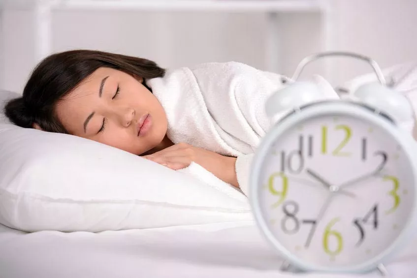 Tidur 4 Jam Tapi Tetap Bugar: Ilusi Generasi Baru atau Zona Bahaya yang Diam-diam Sedang Tren di 2026?